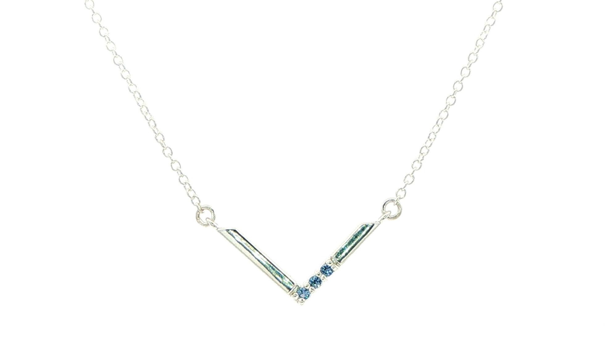 Montana Yogo Sapphire Minimalist Chevron Bar Necklace in Sterling Silver (0.03cts TWT)