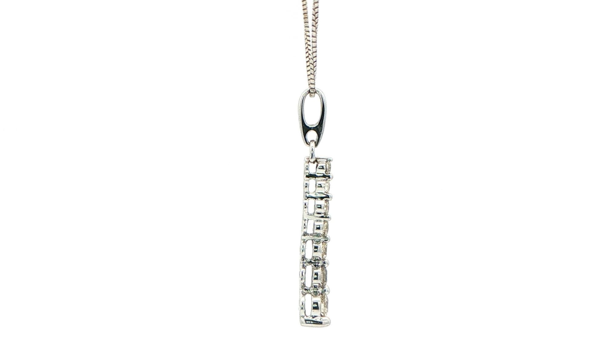 Estate Piece: Graduated Journey Diamond Necklace in White Gold (0.25cts TWT) side