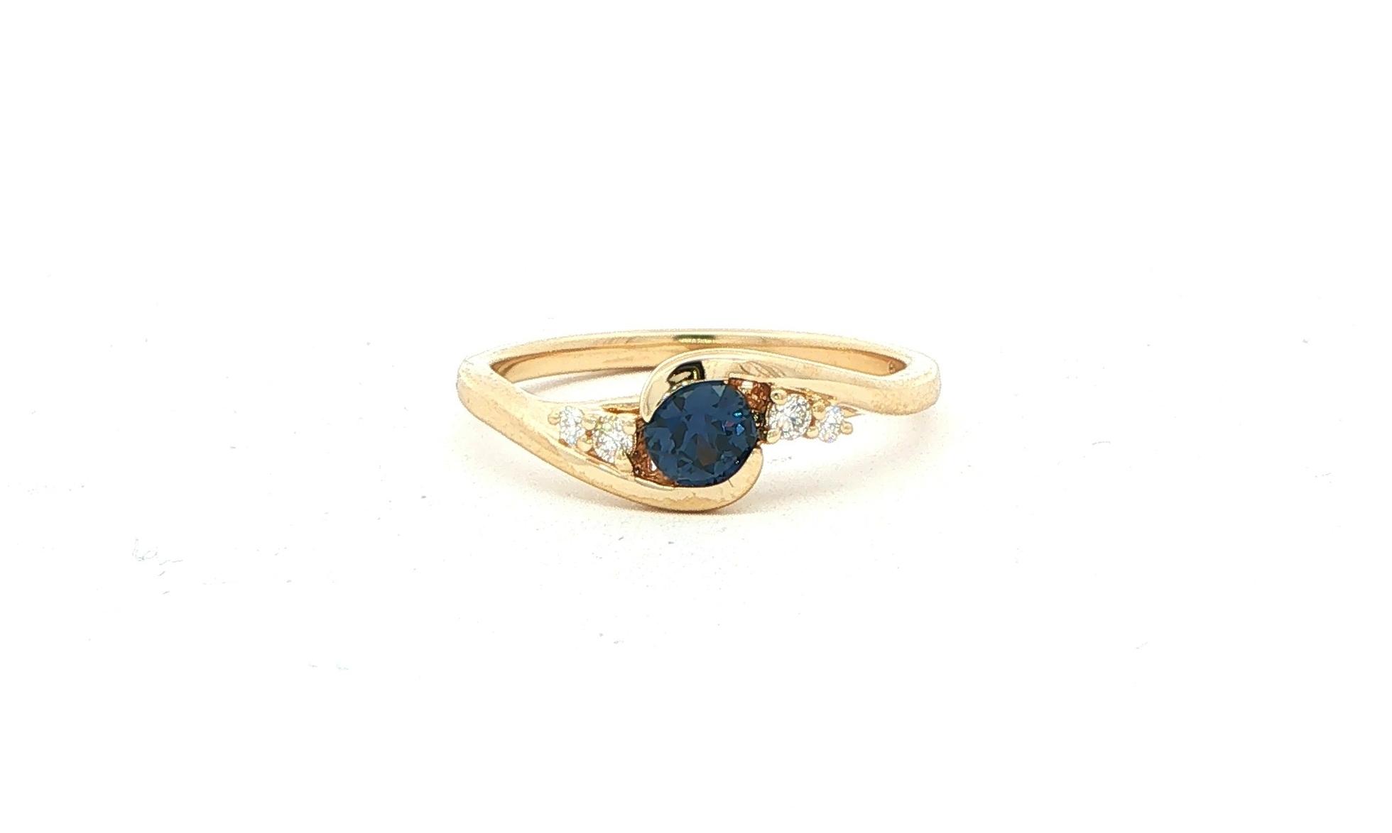 Montana Yogo Sapphire Bypass Ring with Diamond Cluster Accents in Yellow Gold (0.42cts TWT)