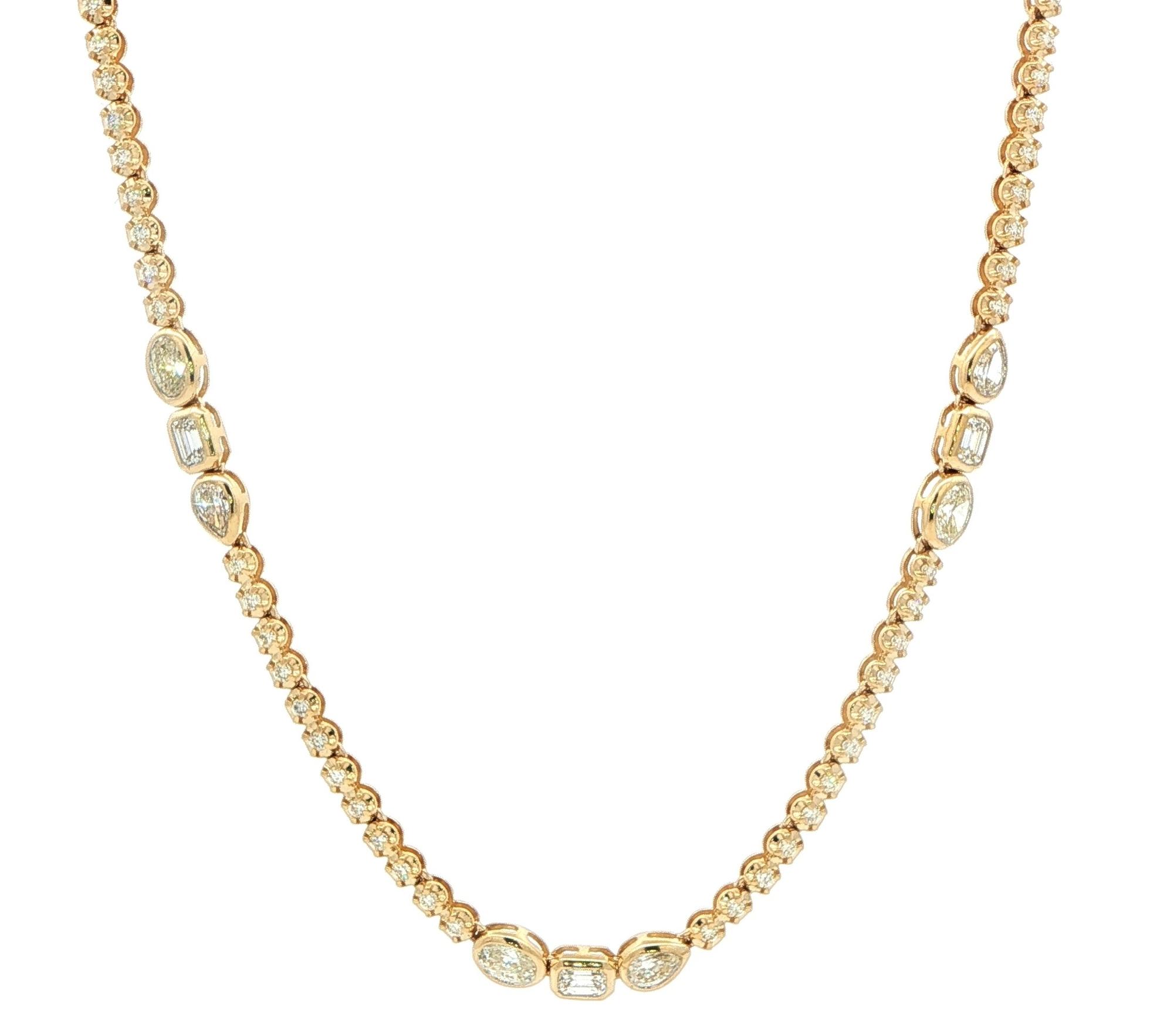 3-Stone Bezel-set Diamond Cluster Station Riviera Necklace in Yellow Gold (3.20cts TWT)