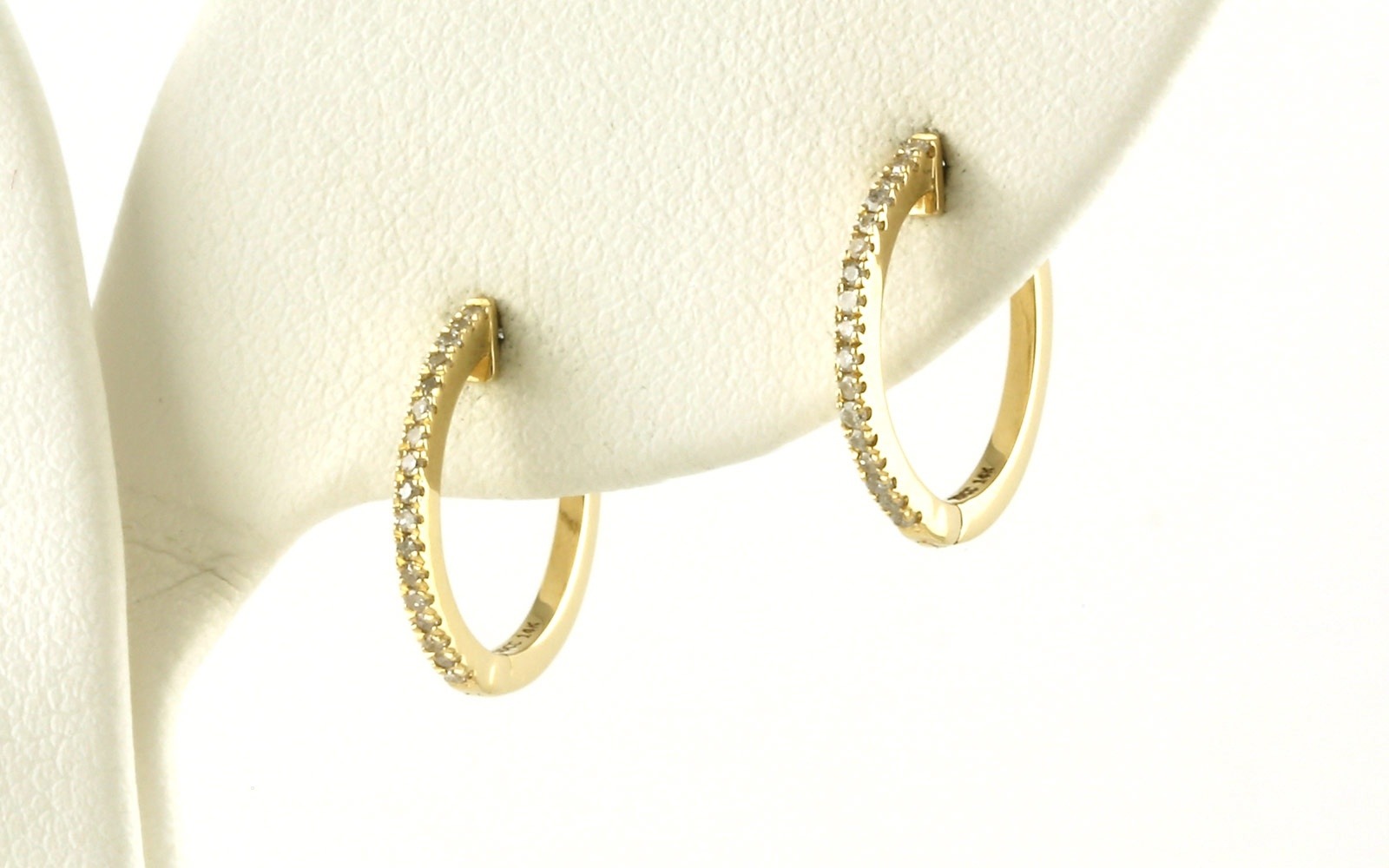 Diamond Huggie Earrings in Yellow Gold (0.10cts TWT)