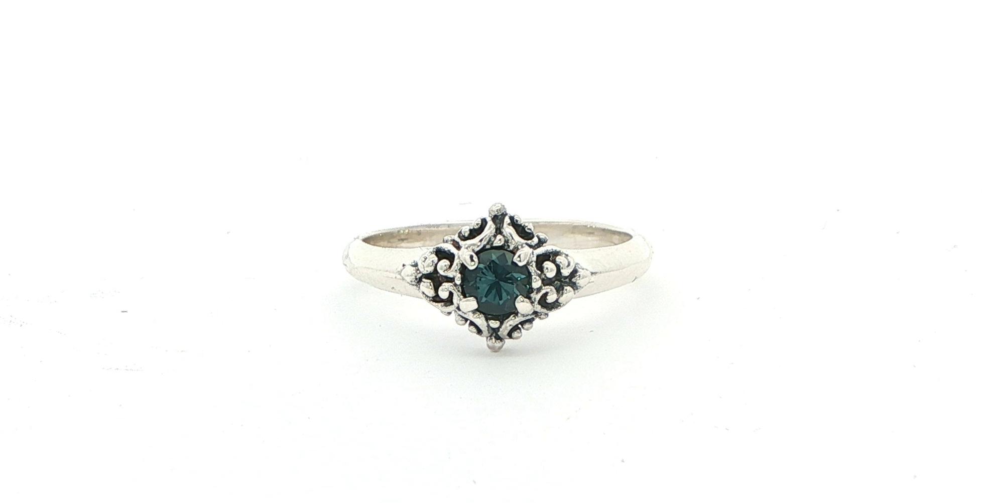Filigree Style Kite-Shape Montana Sapphire Ring in Sterling Silver (0.35ct)