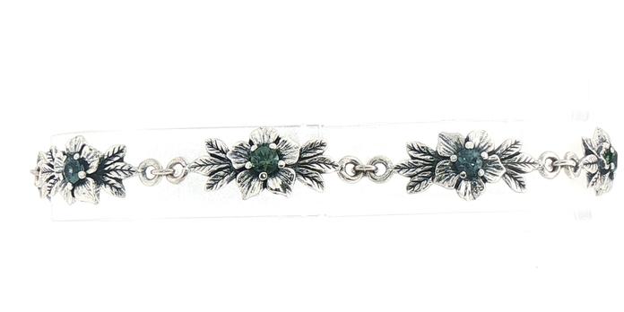 content/products/Montana Sapphire Flower Links Bracelet with Toggle Clasp in Sterling Silver (1.10cts TWT)