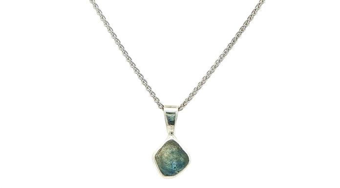 content/products/Bezel-set Small Raw Un-cut Montana Sapphire Pendant on Rope Chain in Sterling Silver