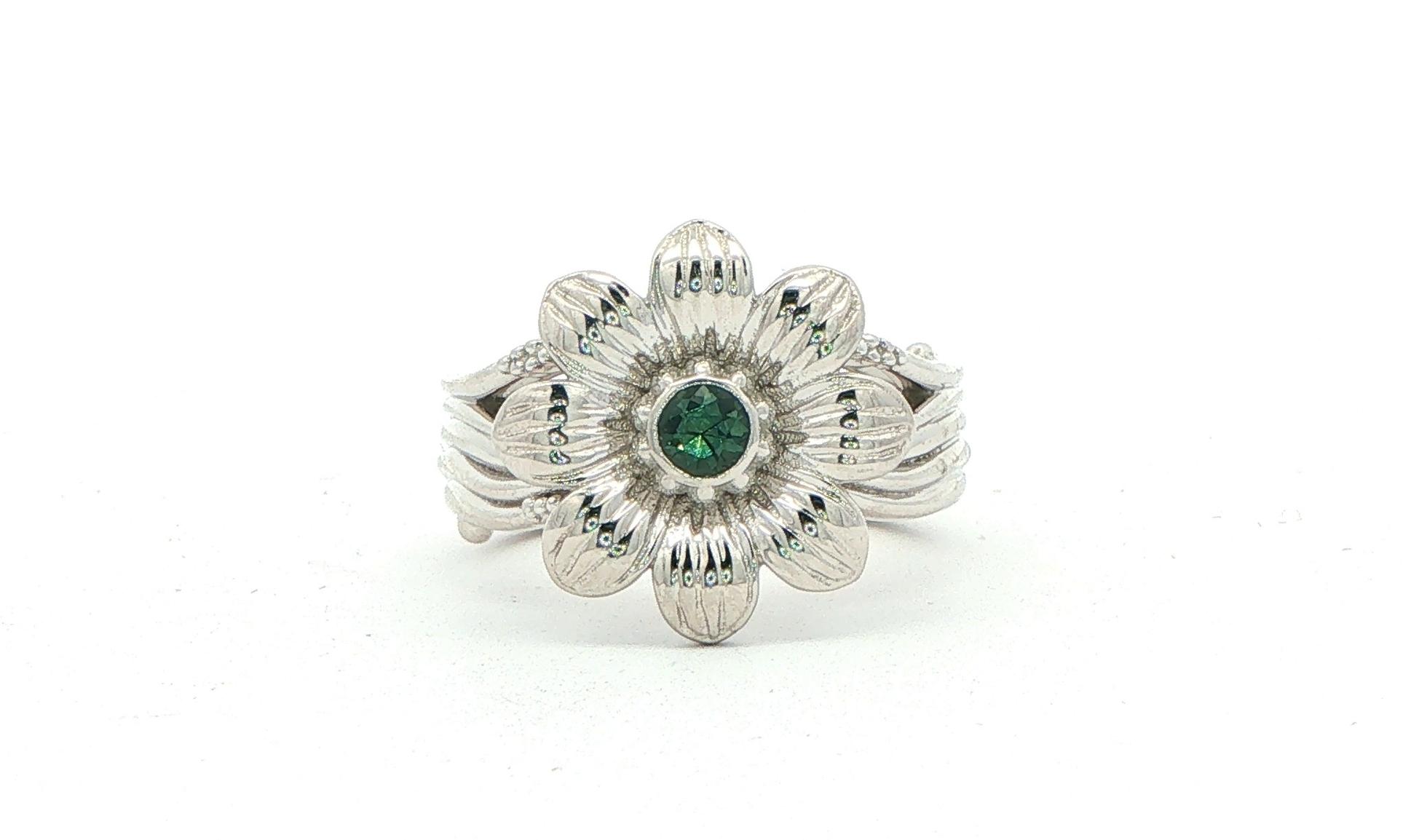 Montana Sapphire Floral Cocktail Ring in Sterling Silver (0.10cts)
