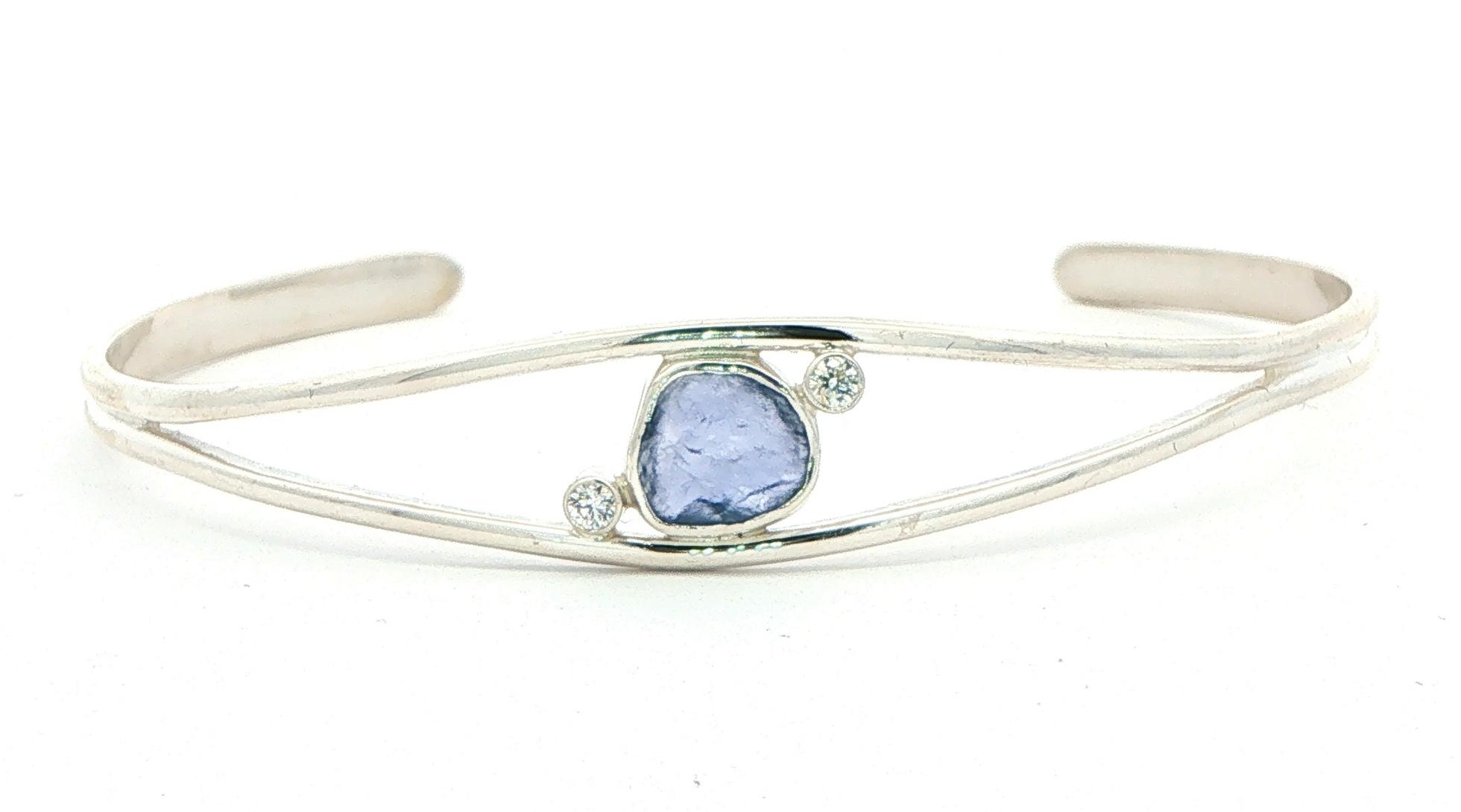 Raw Un-cut Montana Yogo Sapphire Split Cuff Bangle in Sterling Silver (0.60cts TWT)