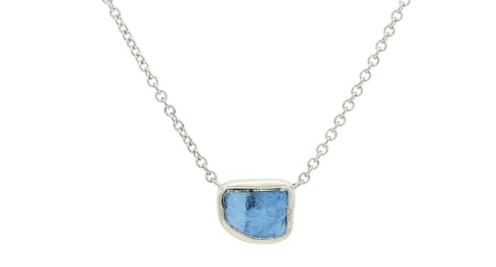 content/products/Bezel-set Raw Un-cut Montana Yogo Sapphire Pendant Necklace on Split Chain in White Gold (1.68cts)