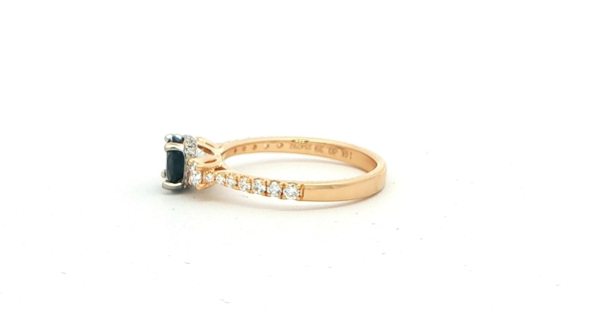 Estate Piece: Three-Stone Deep Blue Sapphire and Diamond Ring in Yellow Gold (1.15cts TWT) side