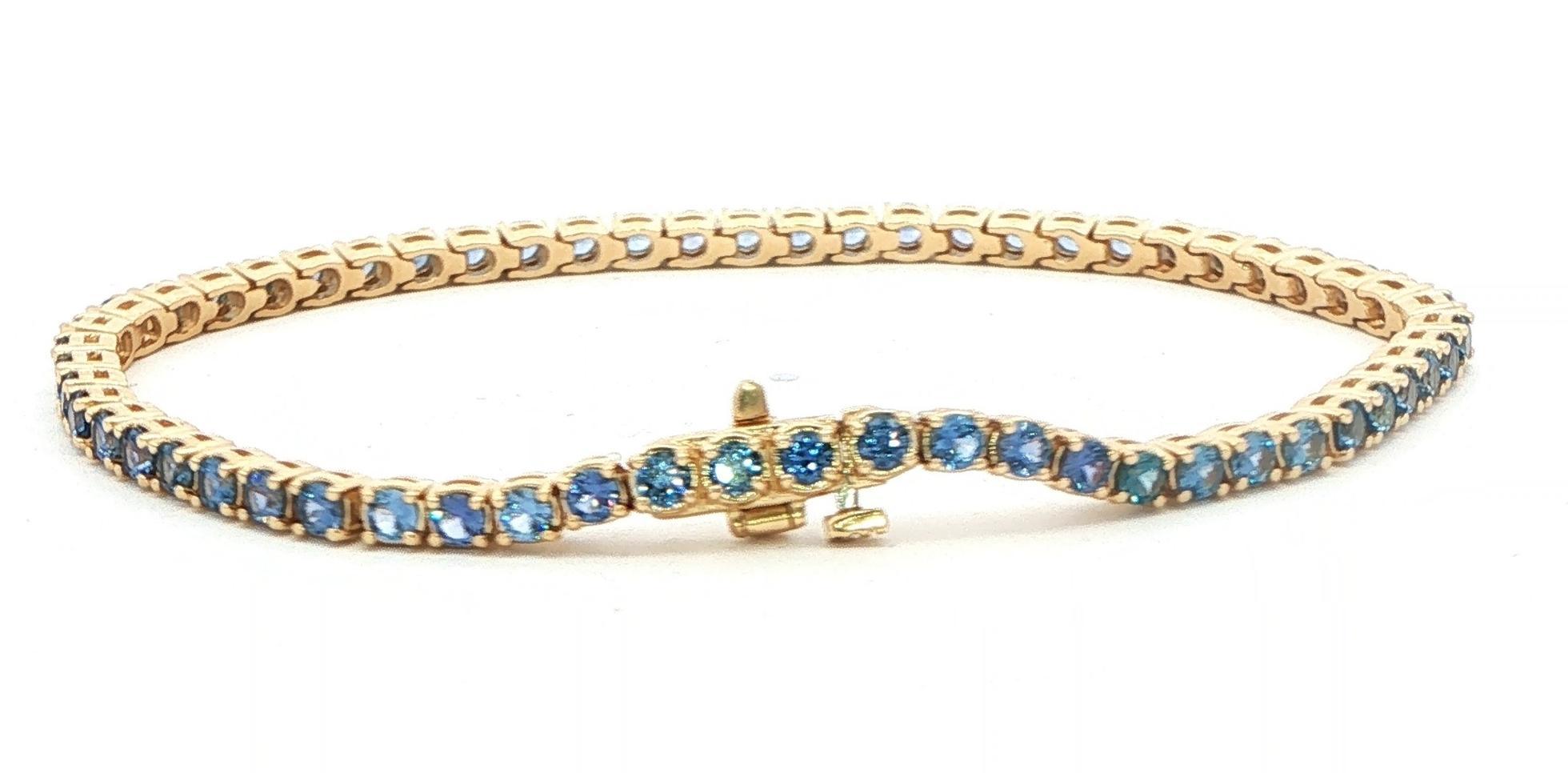 Montana Yogo Sapphire Tennis Bracelet in Yellow Gold (3.84cts TWT) clasp