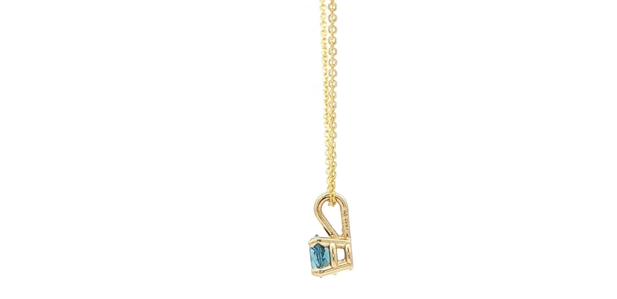 Montana Yogo Sapphire Solitaire Pendant Necklace in Yellow Gold (0.44cts TWT) side