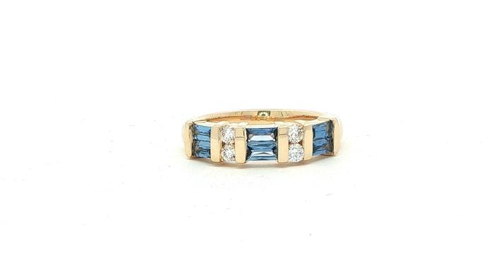 content/products/2-Row Bar-set Baguette Montana Yogo Sapphire and Round Diamond Ring in Yellow Gold (0.92cts TWT)