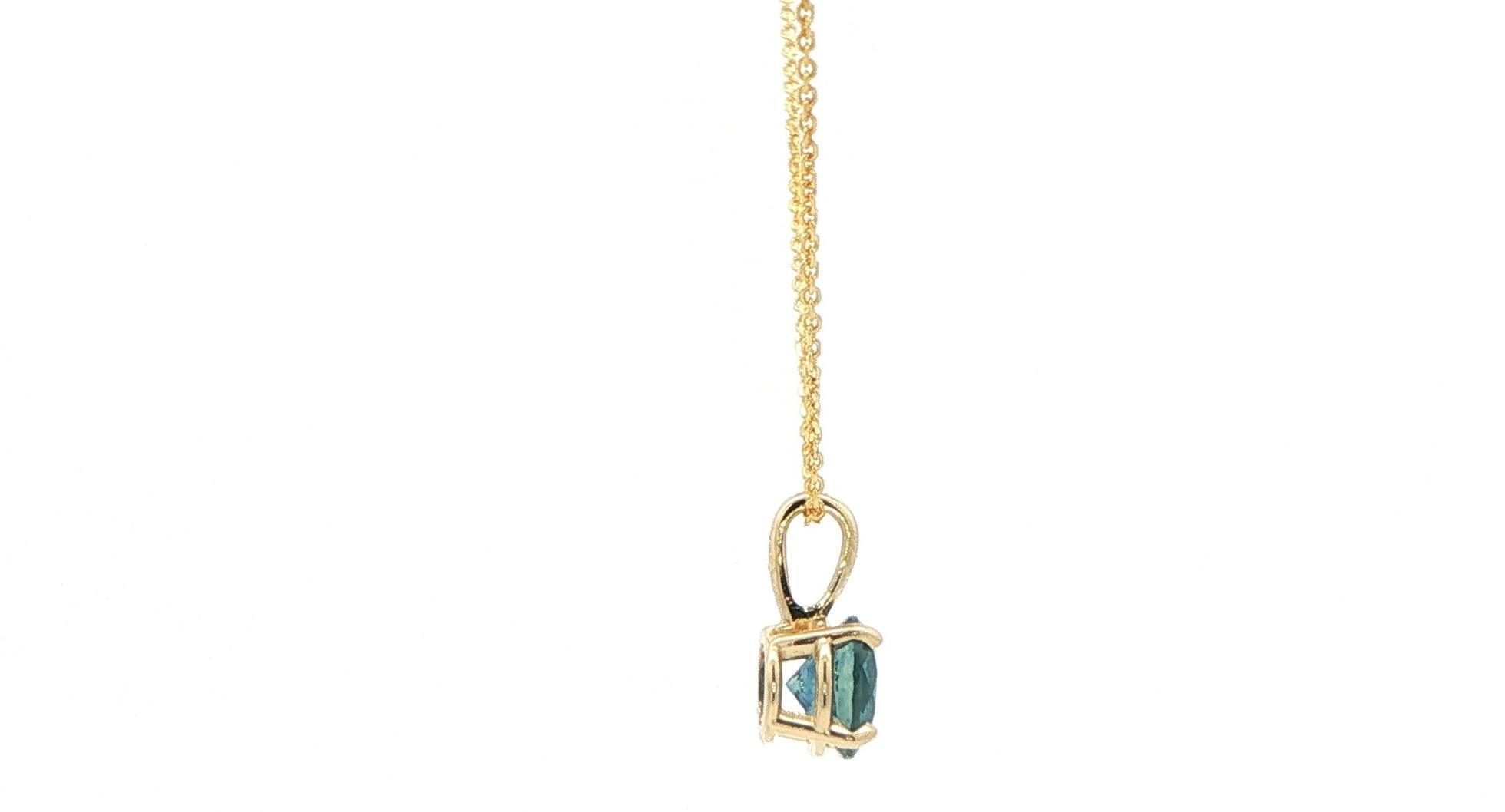 Montana Sapphire Solitaire Pendant Necklace in Yellow Gold (1.12cts) side