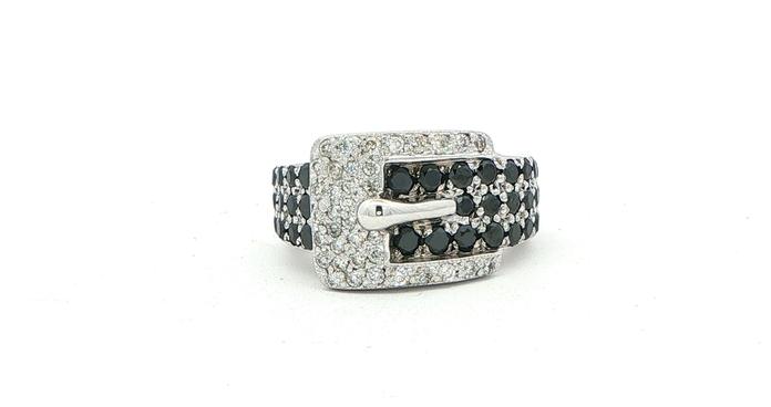 content/products/Estate Piece: Black and White Diamond Buckle Cocktail Ring in White Gold (1.50cts TWT)