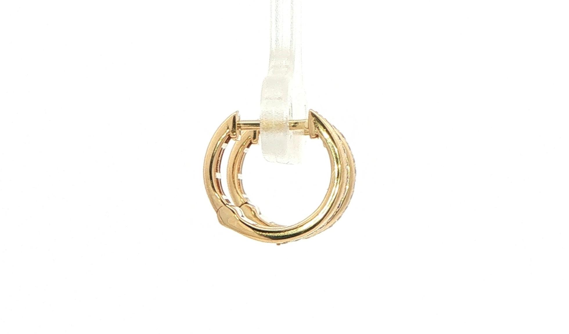 Grooved Diamond Hoop Earrings in Yellow Gold (0.13cts TWT) side