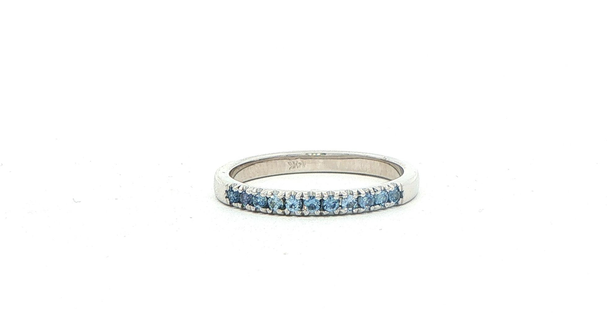 11-Stone Montana Yogo Sapphire Ring in White Gold (0.24cts TWT)