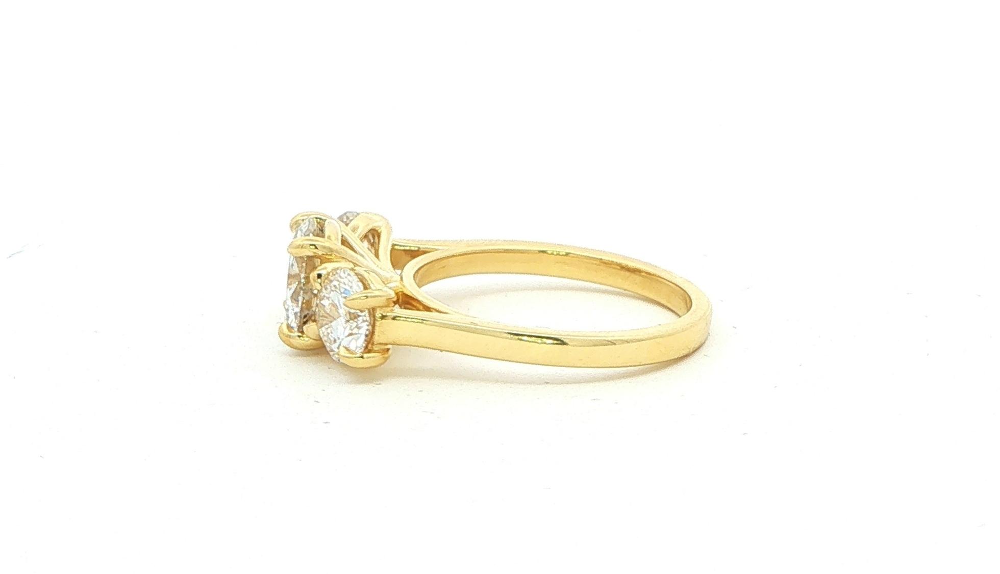 Three-Stone Diamond Ring in Yellow Gold (3.08cts TWT) side