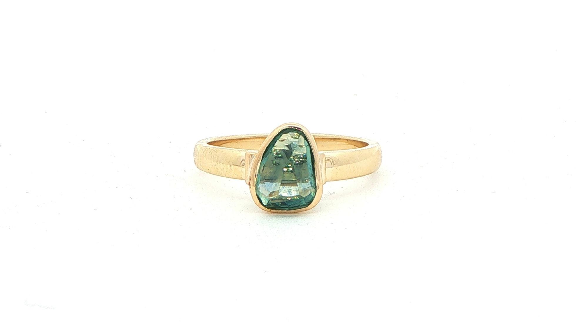 Estate Piece: Bezel-Set Forest Green Rose-cut Montana Sapphire Solitaire Ring in Yellow Gold (1.68cts TWT)