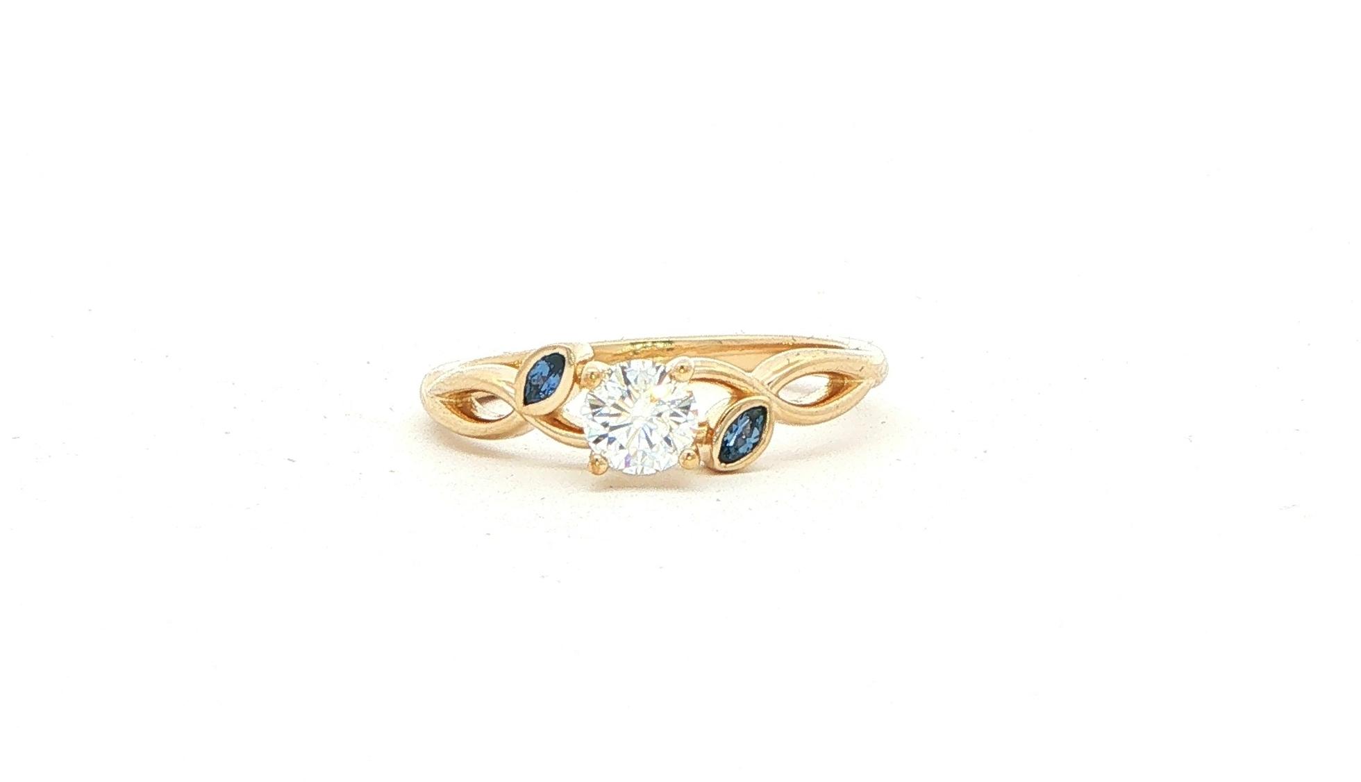 Vine Round Diamond and Marquise-cut Montana Yogo Sapphires Ring in Yellow Gold (0.46cts TWT)