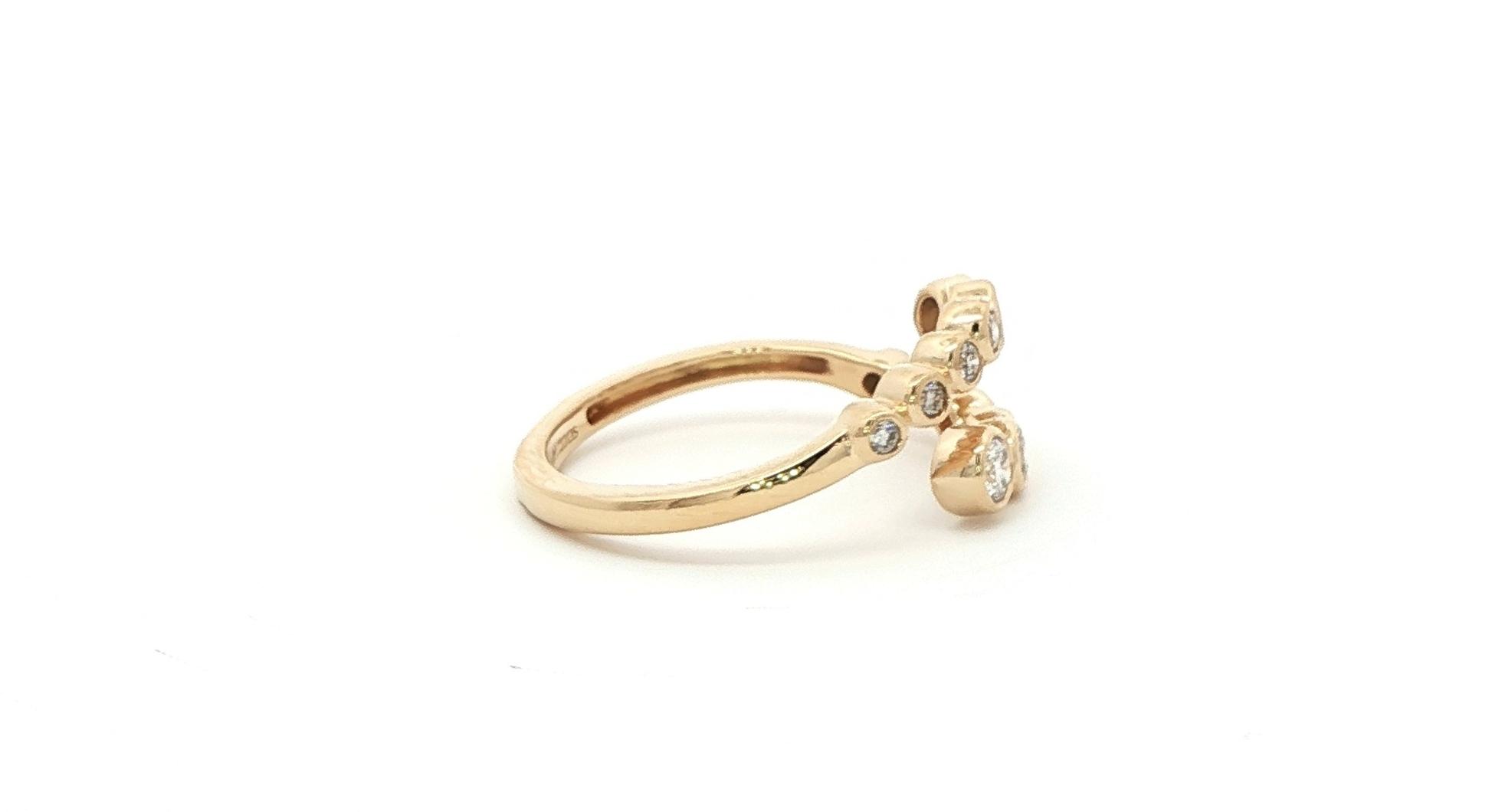 17-Stone Bezel-set Diamond Bypass Ring in Yellow Gold (0.38cts TWT) side