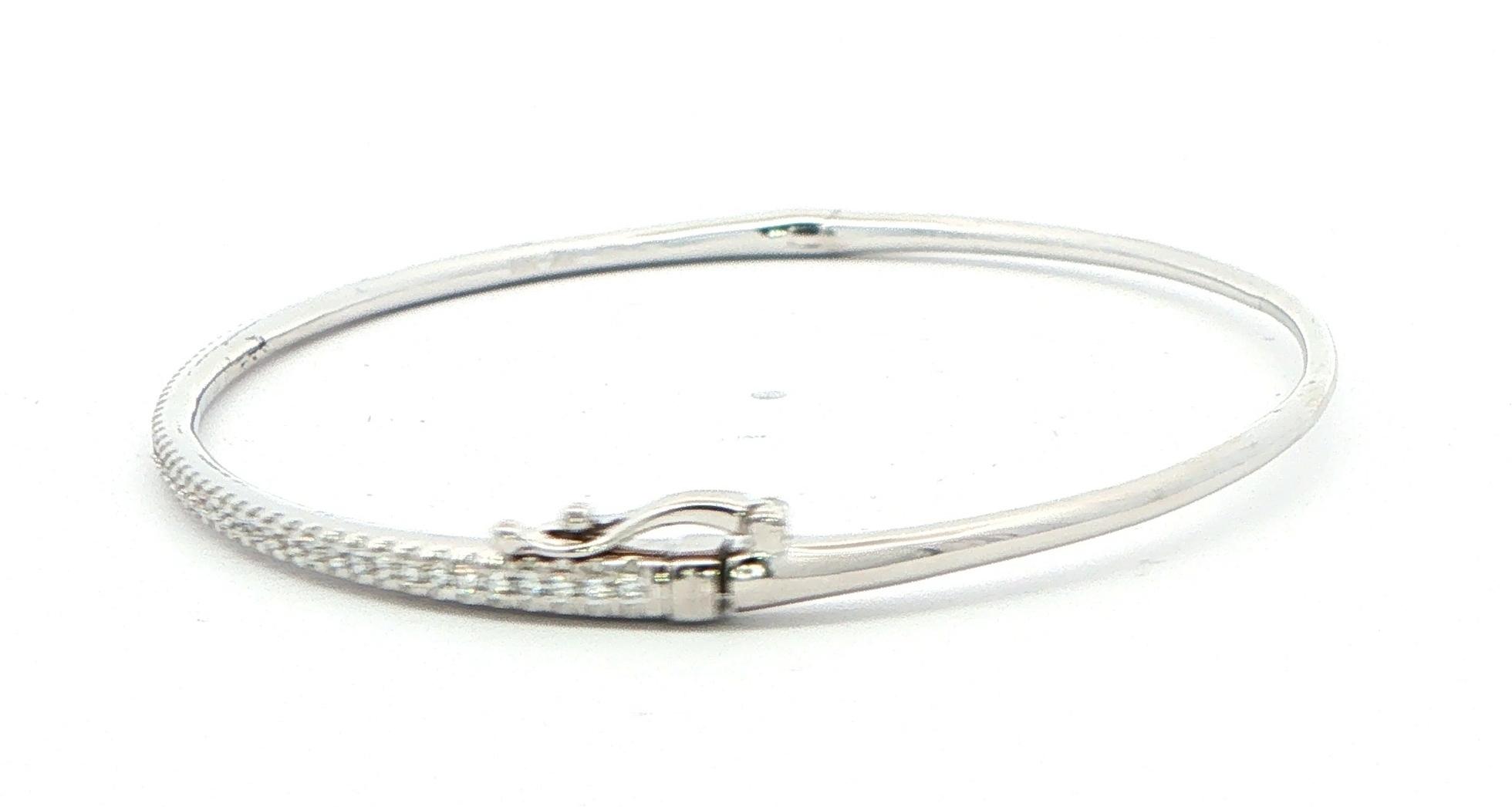 Estate Piece: Diamond Hinged Bangle Bracelet in White Gold (1.00cts TWT) side