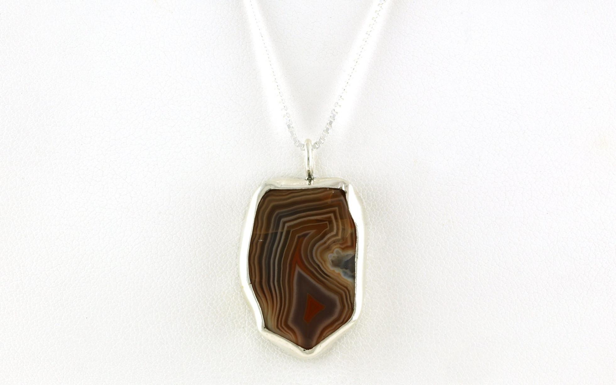 Bezel-Set Agate Necklace in Sterling Silver (23.50cts)