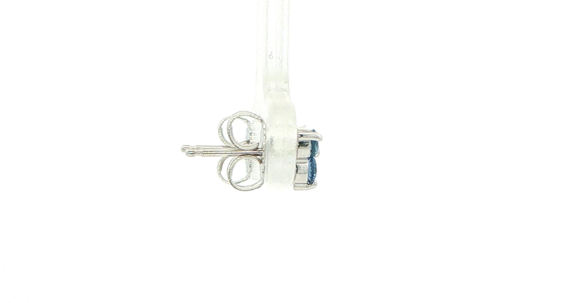 Montana Yogo Sapphire Trefoil Cluster Stud Earrings in White Gold (0.41cts TWT) side