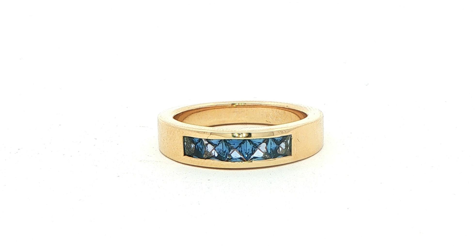 Estate Piece: 5-Stone Channel-Set Square Montana Yogo Sapphire Ring Yellow Gold (0.50cts TWT)