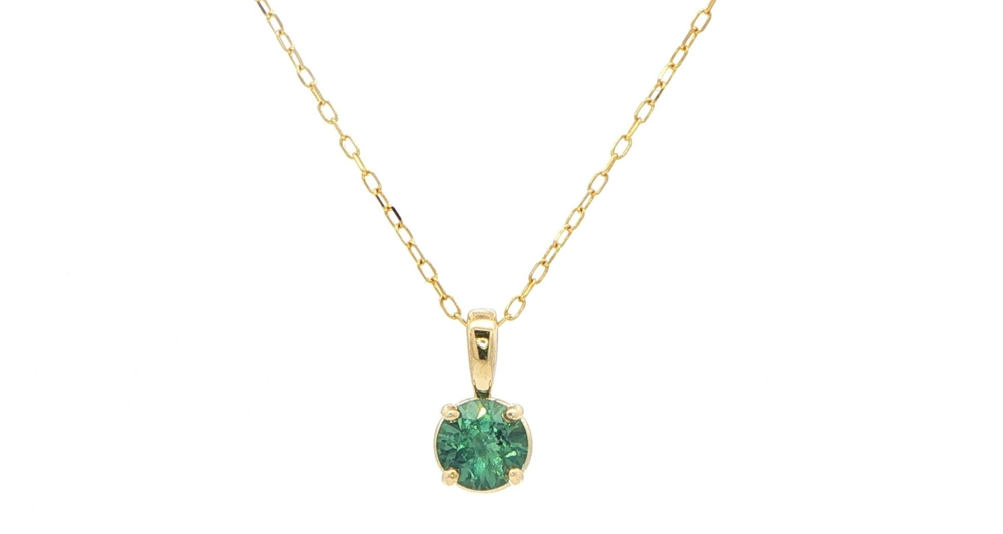 Green Montana Sapphire Solitaire Pendant Necklace in Yellow Gold (0.57ct)