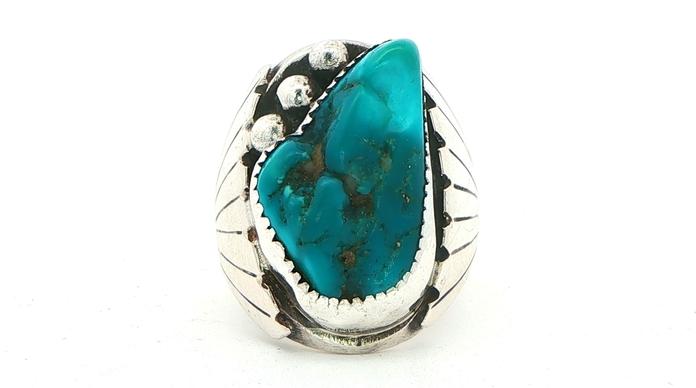 content/products/Estate Piece: Turquoise Cocktail Ring with Bead and Fan Details in Sterling Silver