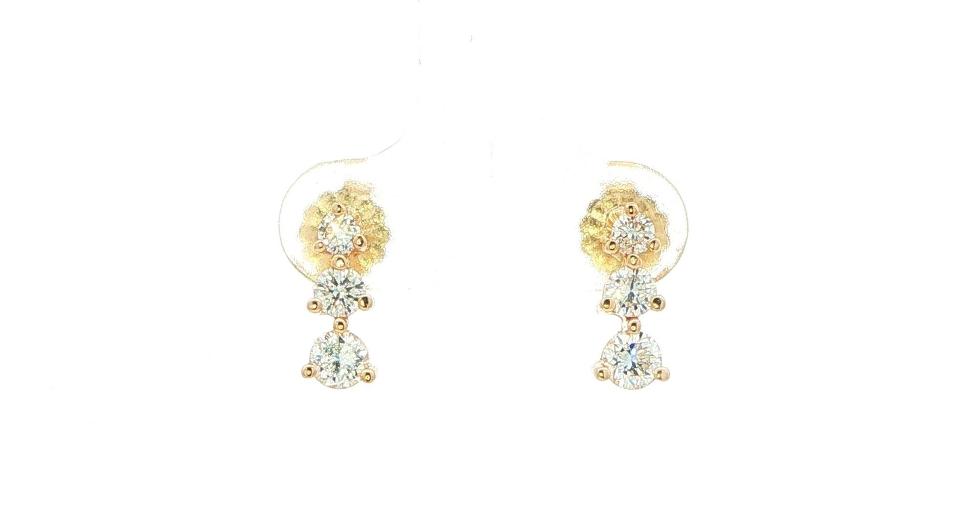 Estate Piece: Graduated Three-Stone Diamond Drop Earrings in Yellow Gold (0.50cts TWT)