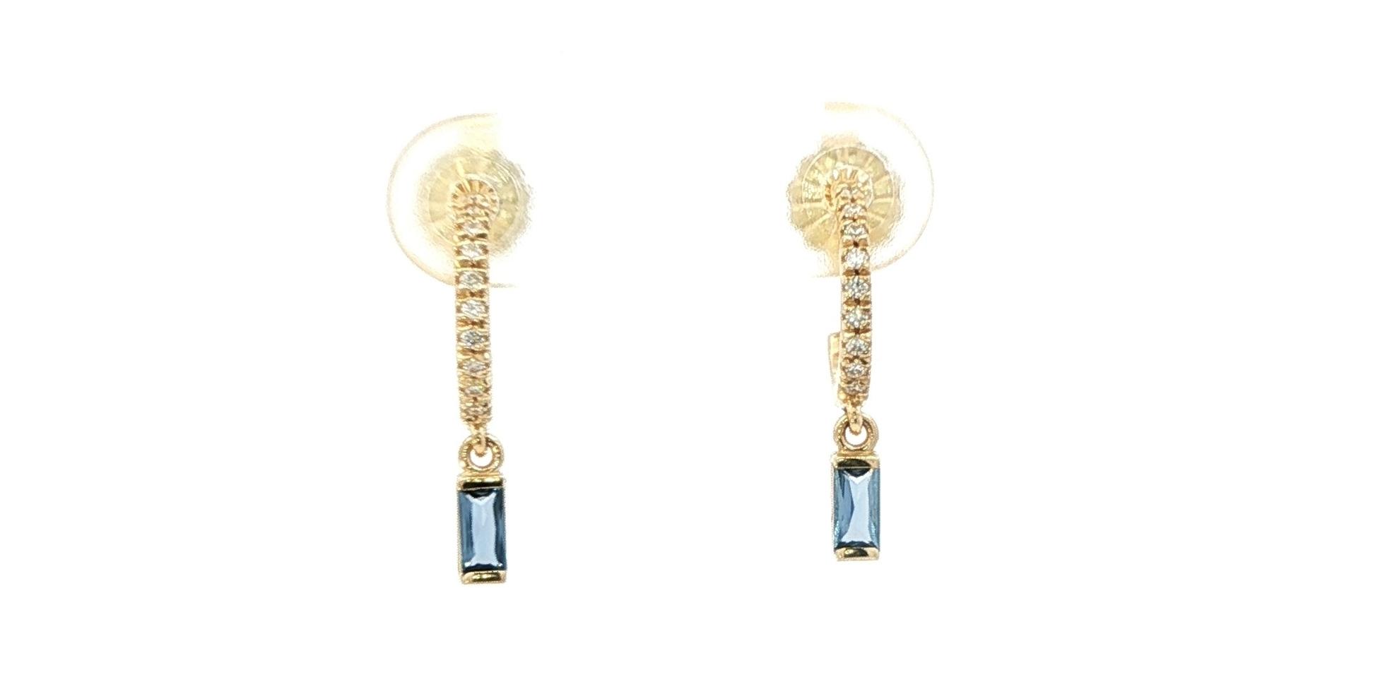 Baguette-cut Montana Yogo Sapphire Dangle and Diamond Hoop Earrings in Yellow Gold (0.34cts TWT)