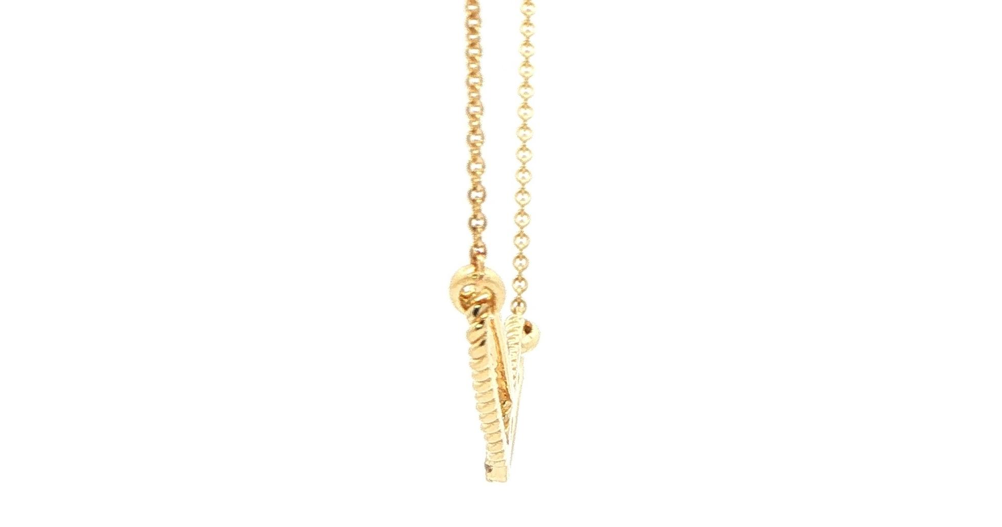 Interlocking Link Diamond Necklace in Yellow Gold (0.13cts TWT) side