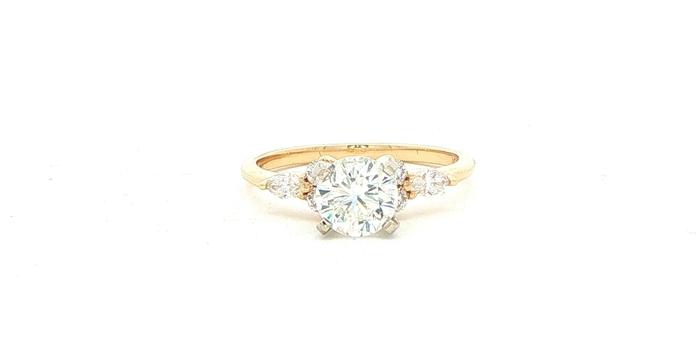 content/products/7-Stone Diamond Engagement Ring with Marquise and Round Side Stones Clusters in Yellow Gold (1.18cts TWT)