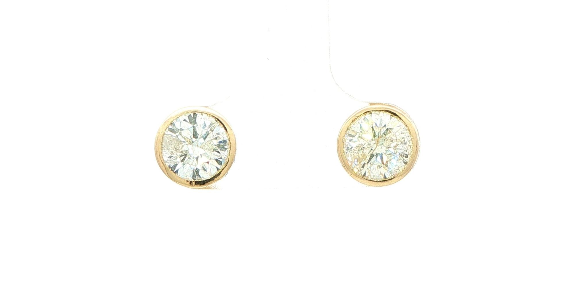 Bezel-Set Diamond Stud Earrings in Yellow Gold (2.11cts TWT)