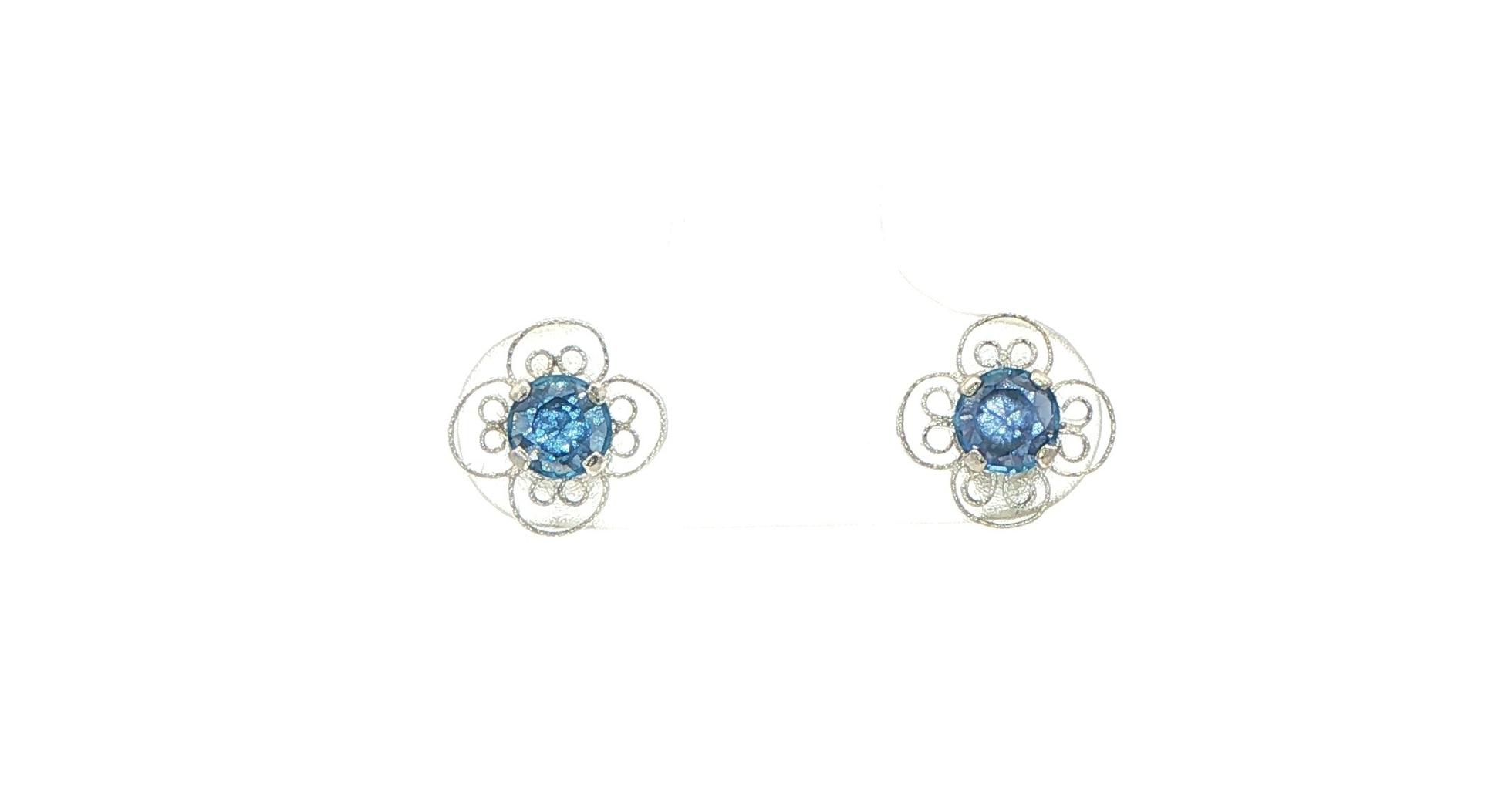 Estate Piece: Floral Filigree Rose-cut Montana Yogo Sapphire Stud Earrings in White Gold (0.40cts TWT)