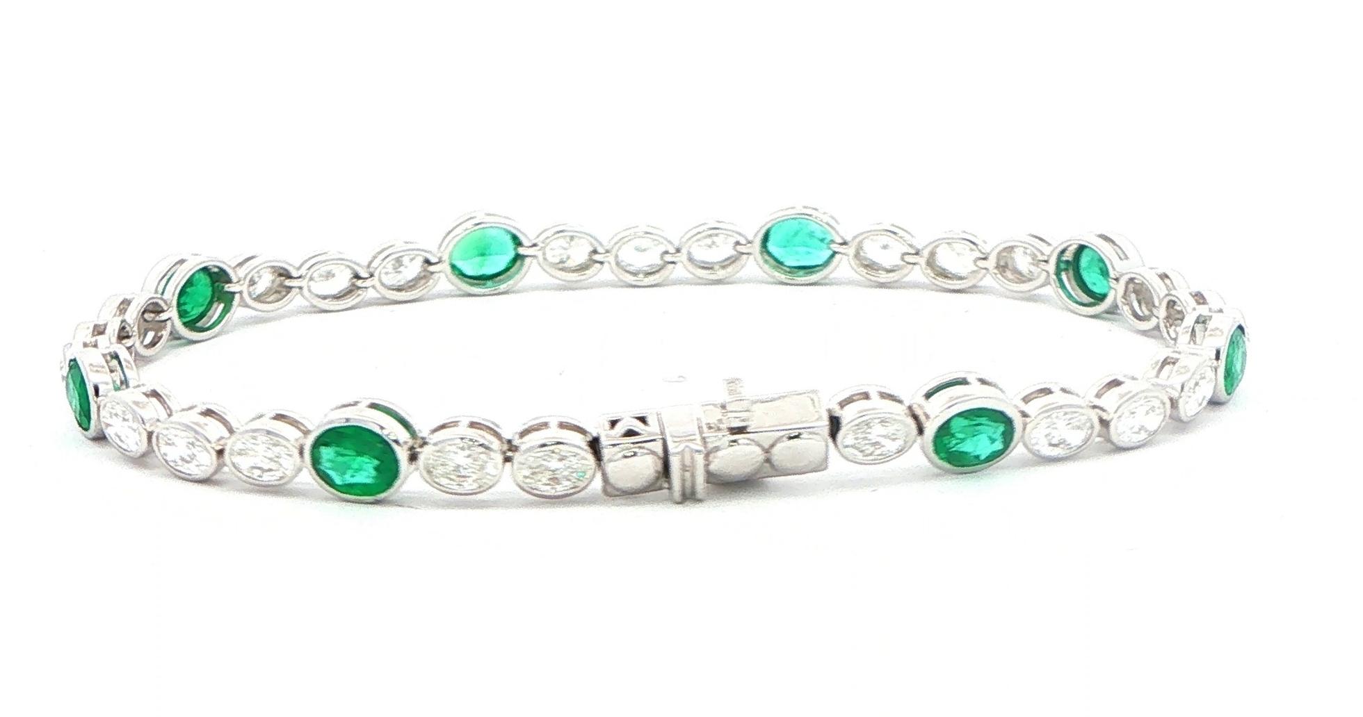 Bezel-Set Oval Emerald and Diamond Tennis Bracelet in White Gold (5.93cts TWT) back