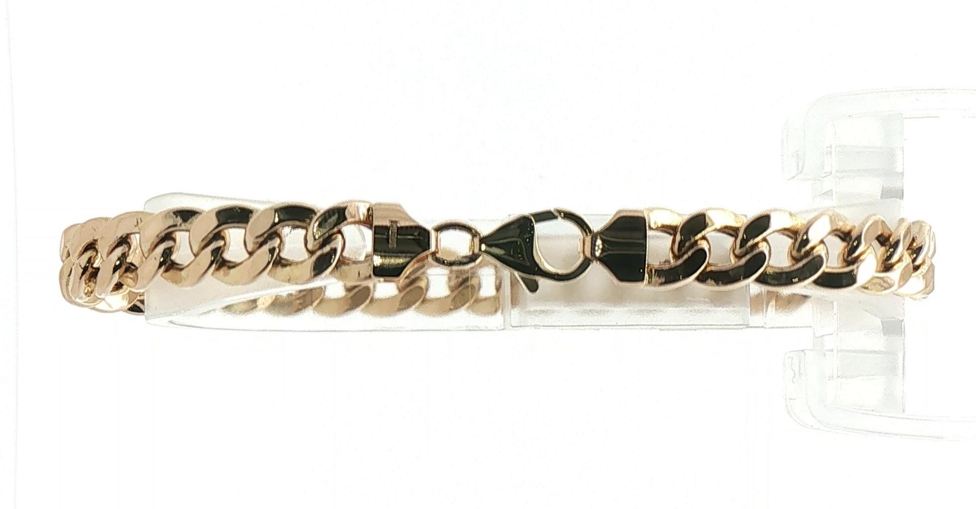 Estate Piece: Hollow Curb Link Chain Bracelet in Yellow Gold back