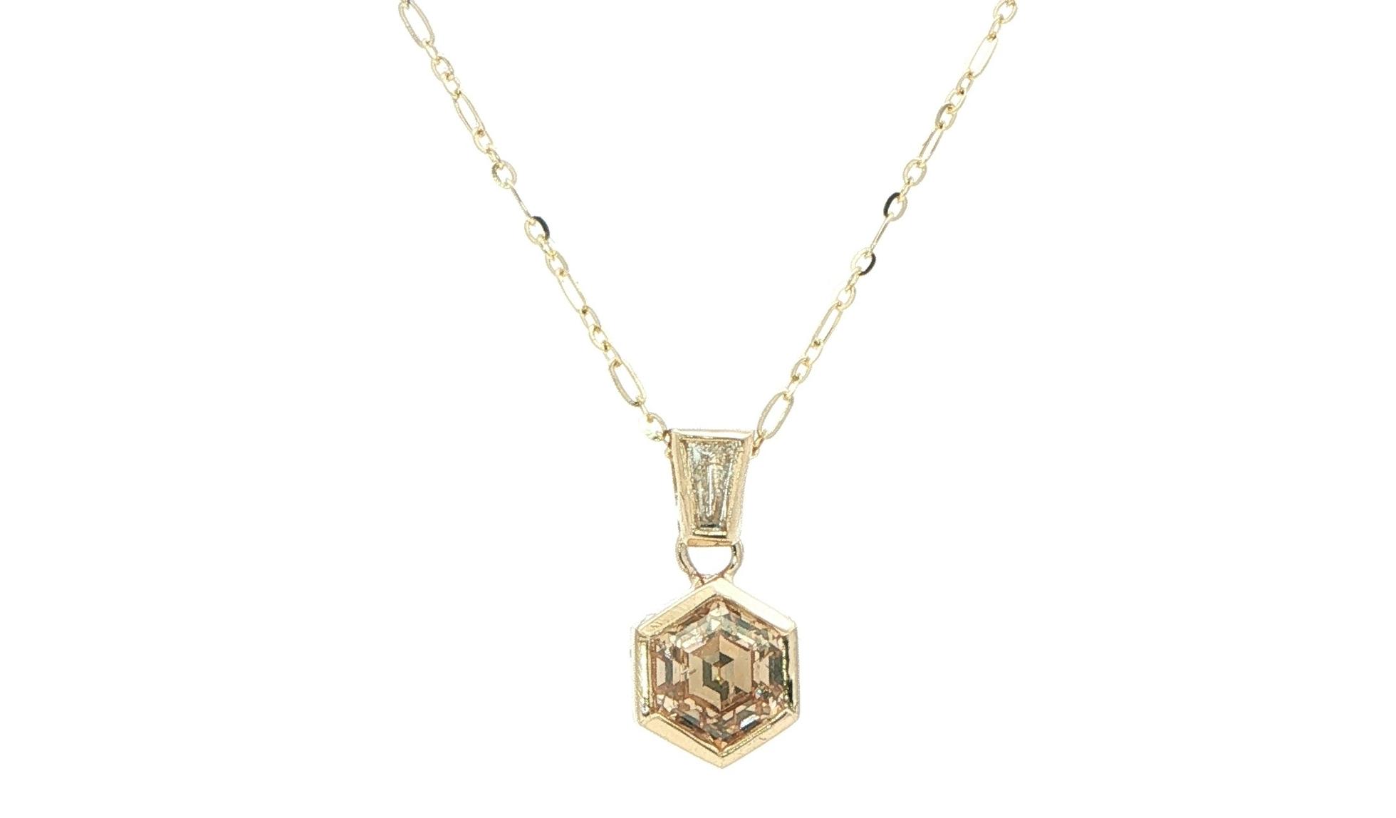Bezel-set Fancy Brown-Yellow Hexagonal Diamond Charm Necklace in Yellow Gold (1.34cts TWT)