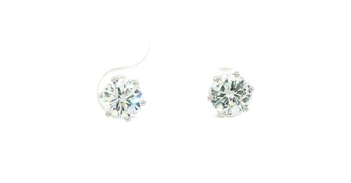 content/products/Estate Piece: Diamond Stud Earrings in 6-Prong Settings in White Gold (2.00cts TWT)
