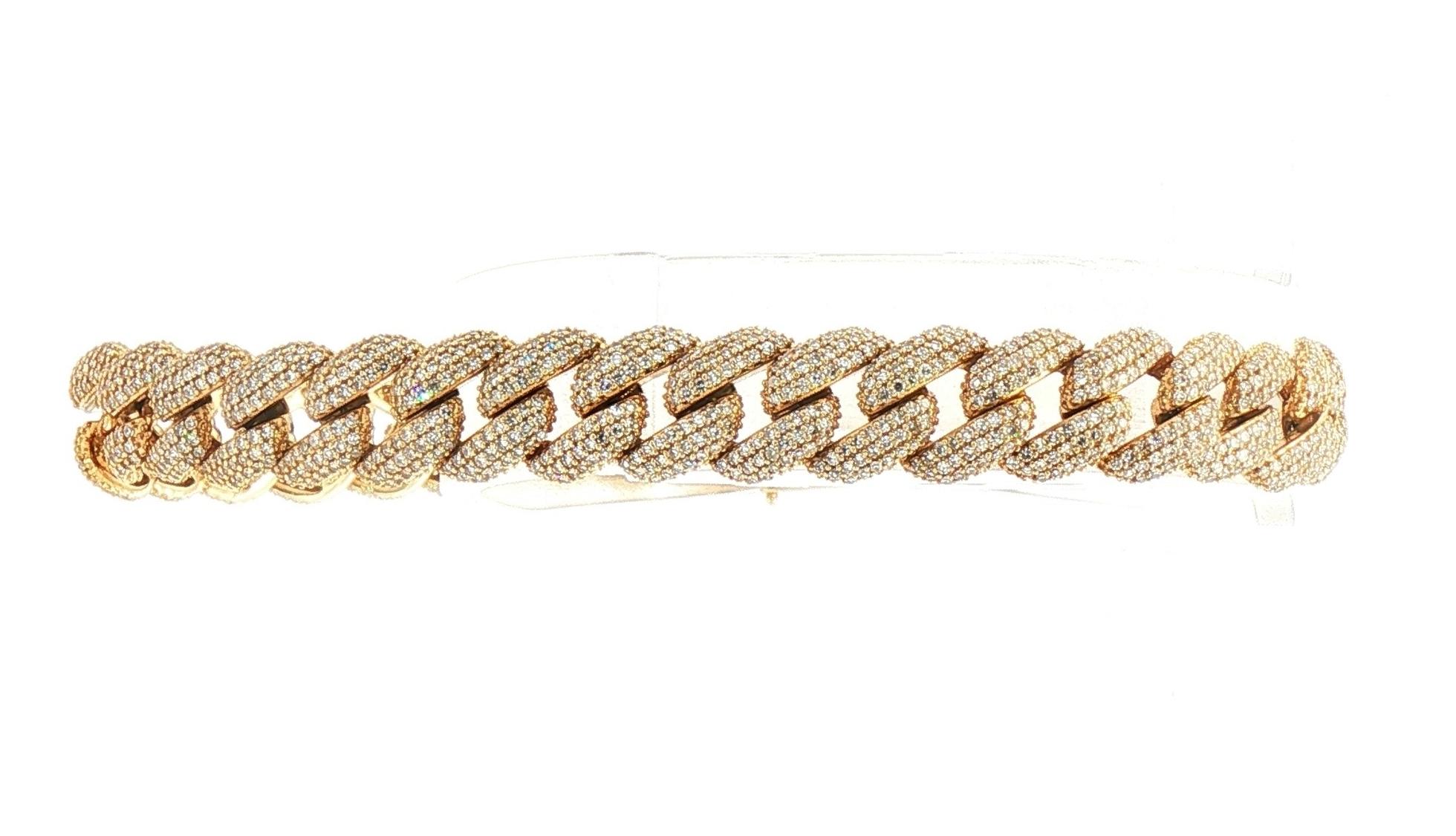 Pave Diamond Curb Link Line Bracelet in Yellow Gold (3.00cts TWT)