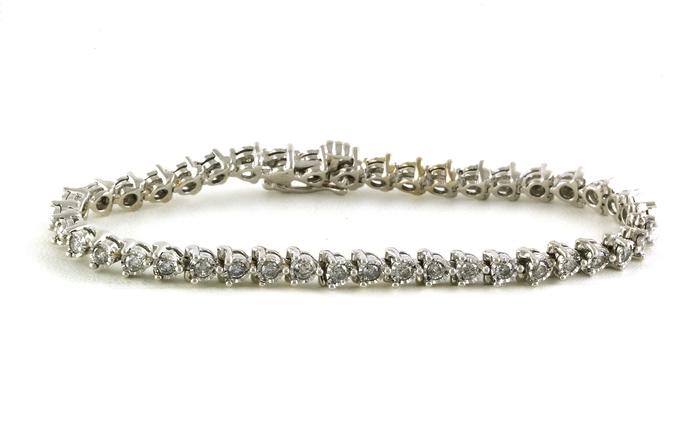 content/products/Estate Piece: Illusion-Set Diamond Line "Tennis" Bracelet in White Gold (1.00cts TWT)
