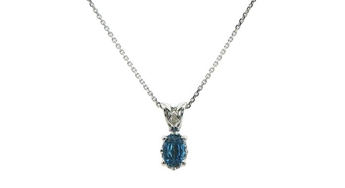 content/products/Oval Montana Yogo Sapphire Pendant Necklace in White Gold (0.49cts TWT)