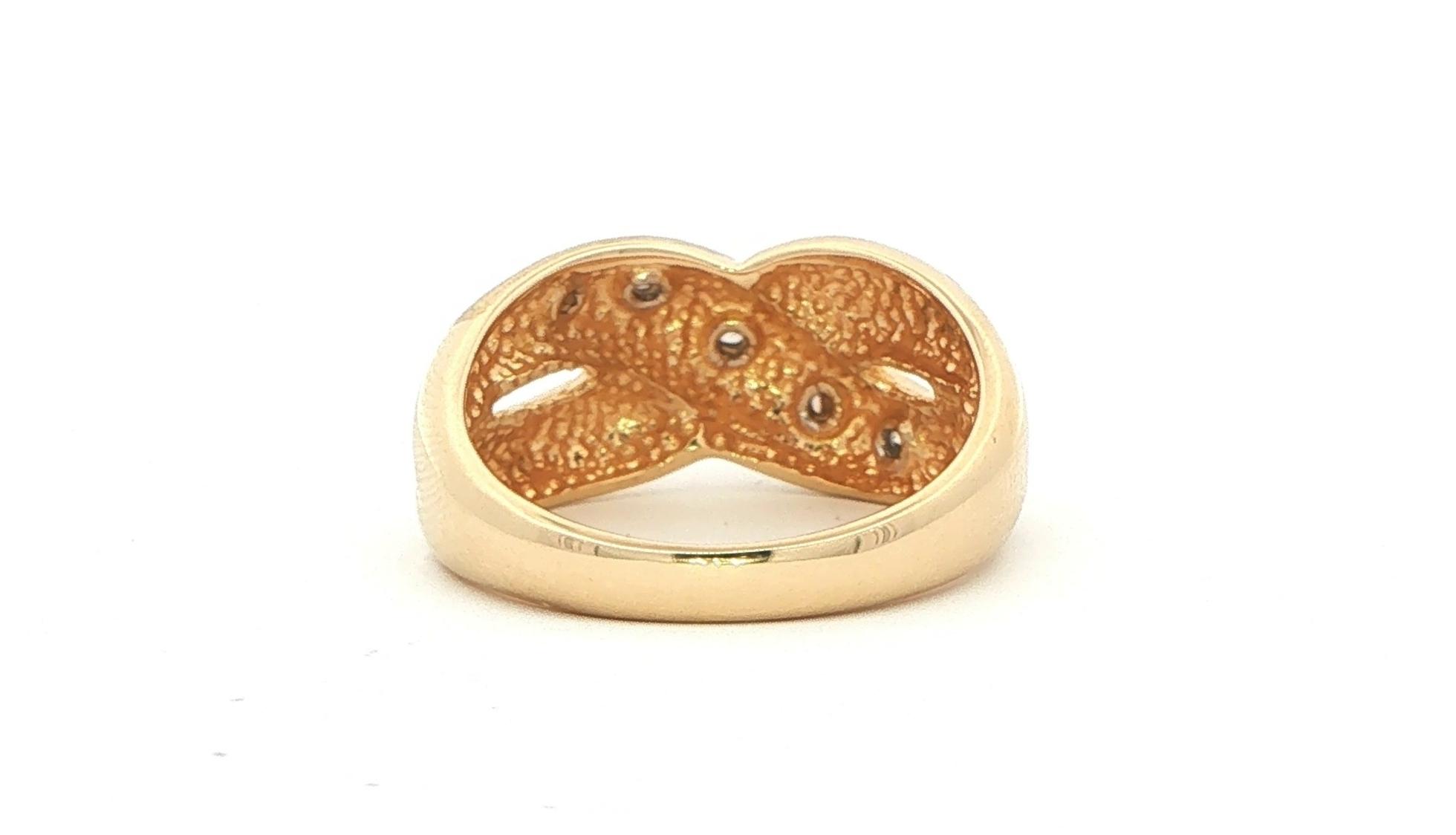 Estate Piece: Hollow Crossover Band Ring with Flush-Set Diamonds in Yellow Gold (0.05cts TWT) back