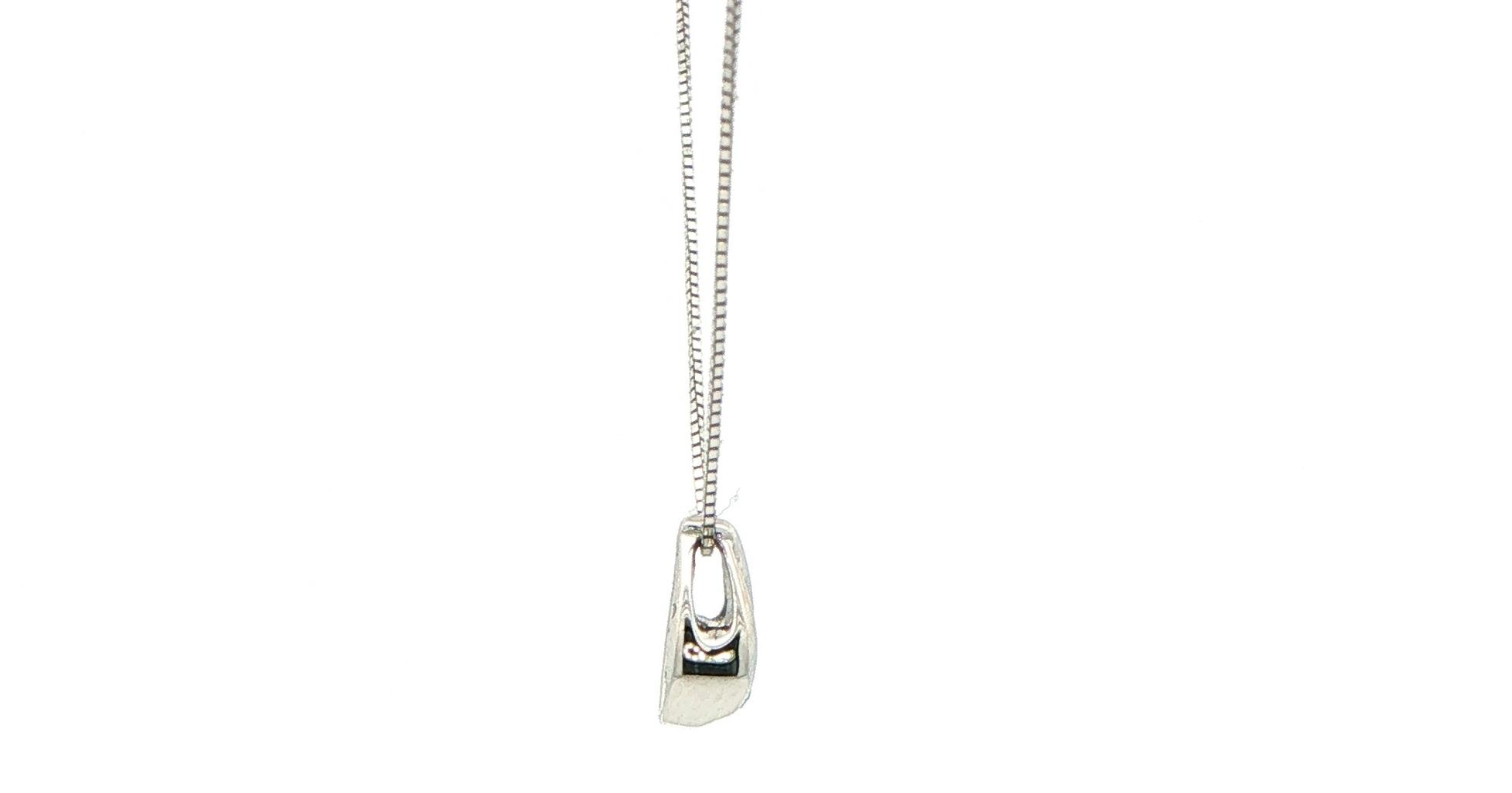 Teardrop Montana Yogo Sapphire Pendant Necklace in White Gold (0.25cts TWT) side