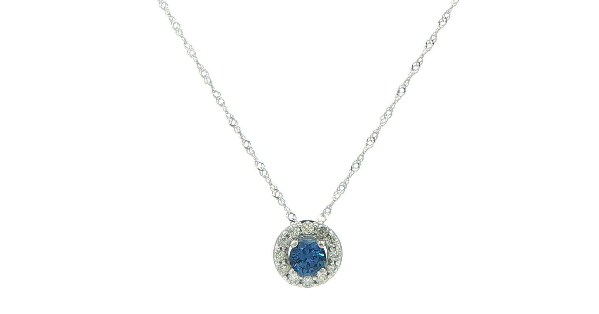 Montana Yogo Sapphire and Diamond Halo Pendant Necklace in White Gold (0.16cts TWT)