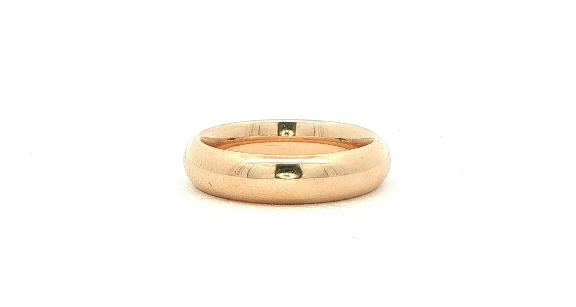 Estate Piece: Comfort Fit Wedding Band in Yellow Gold (5 mm)