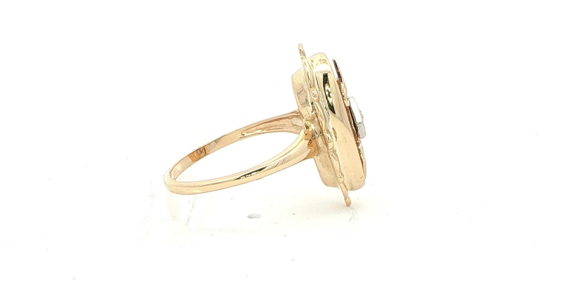 Estate Piece: Carved Quartz and Filigree Diamond Cocktail Ring in Yellow Gold (0.01cts) side