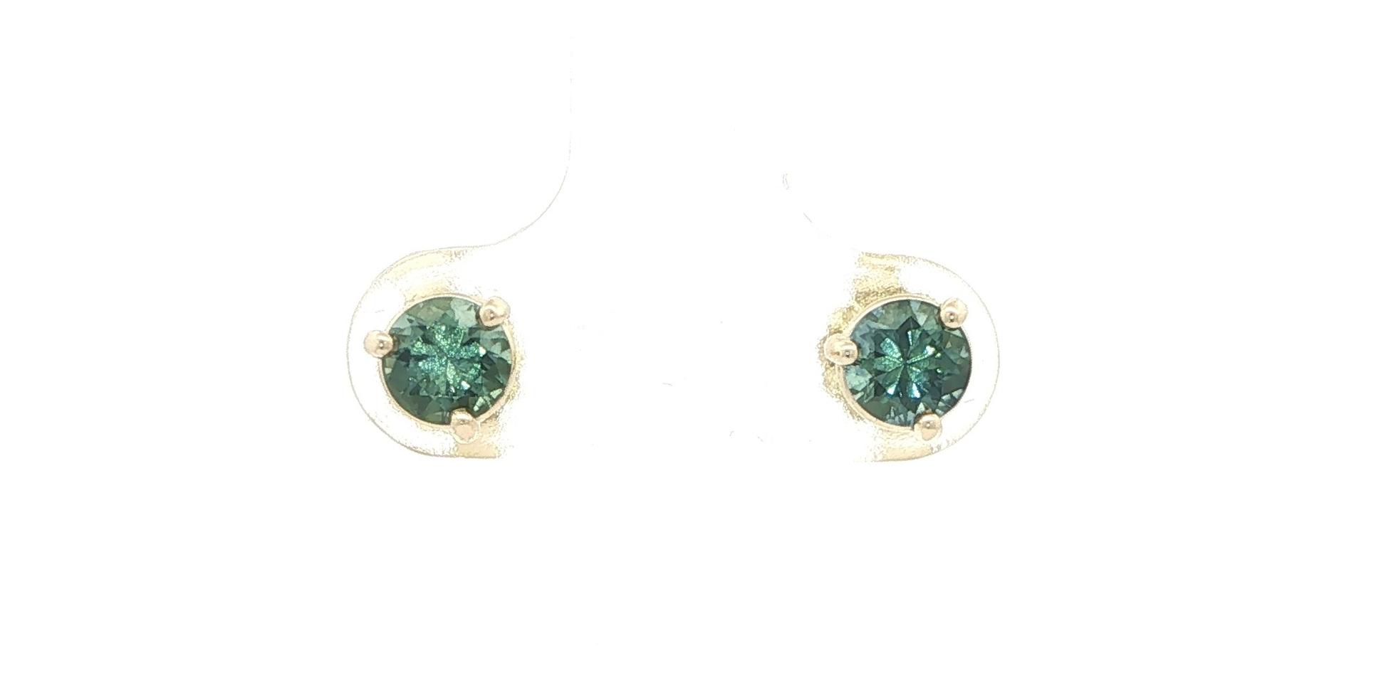 Teal Montana Sapphire Stud Earrings in 3-Prong Martini Settings in Yellow Gold (1.06cts TWT)