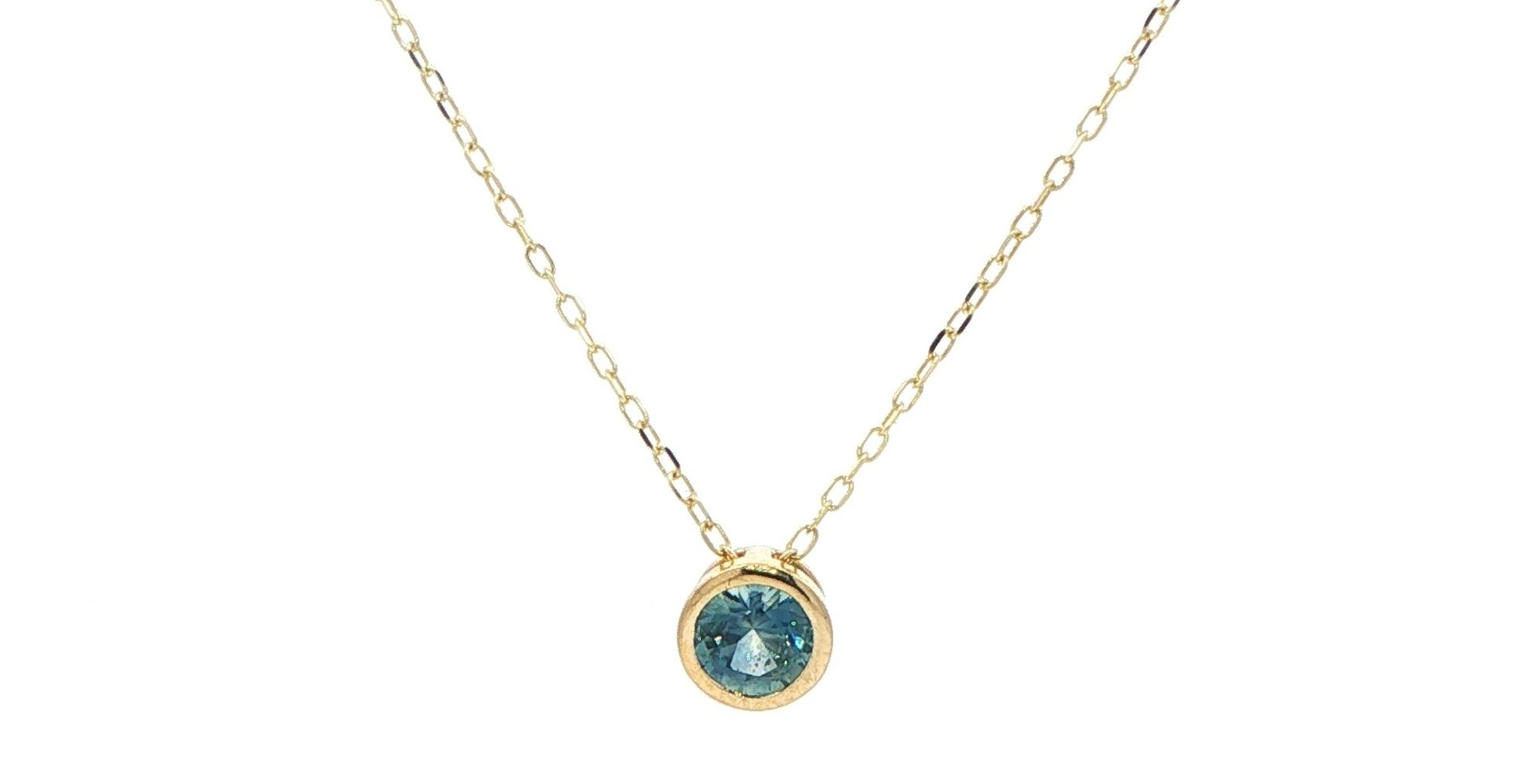 Bezel-Set Montana Sapphire Pendant Necklace in Yellow Gold (0.67cts)
