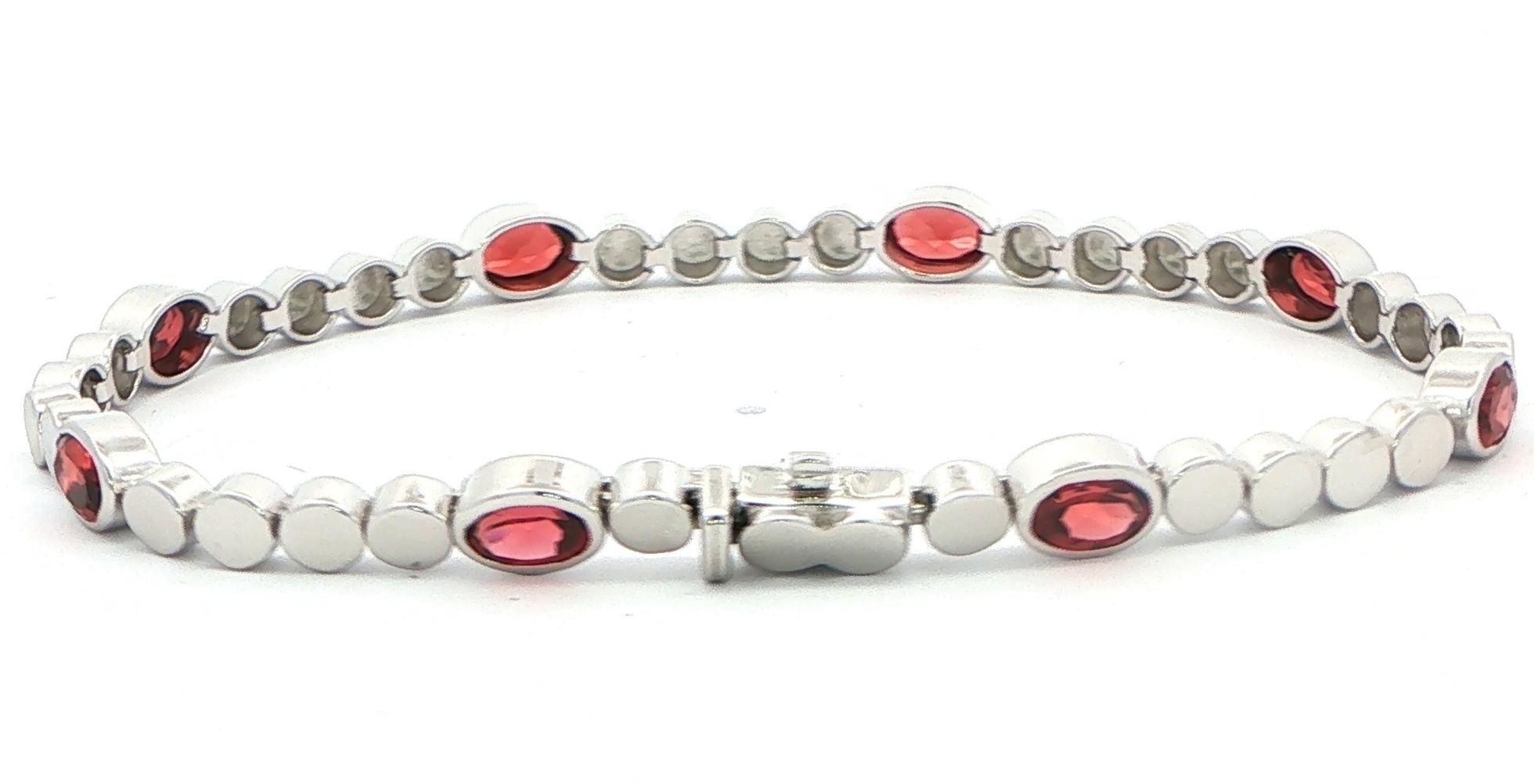 Oval Garnet Station Line Bracelet in Sterling Silver (4.80cts TWT) back